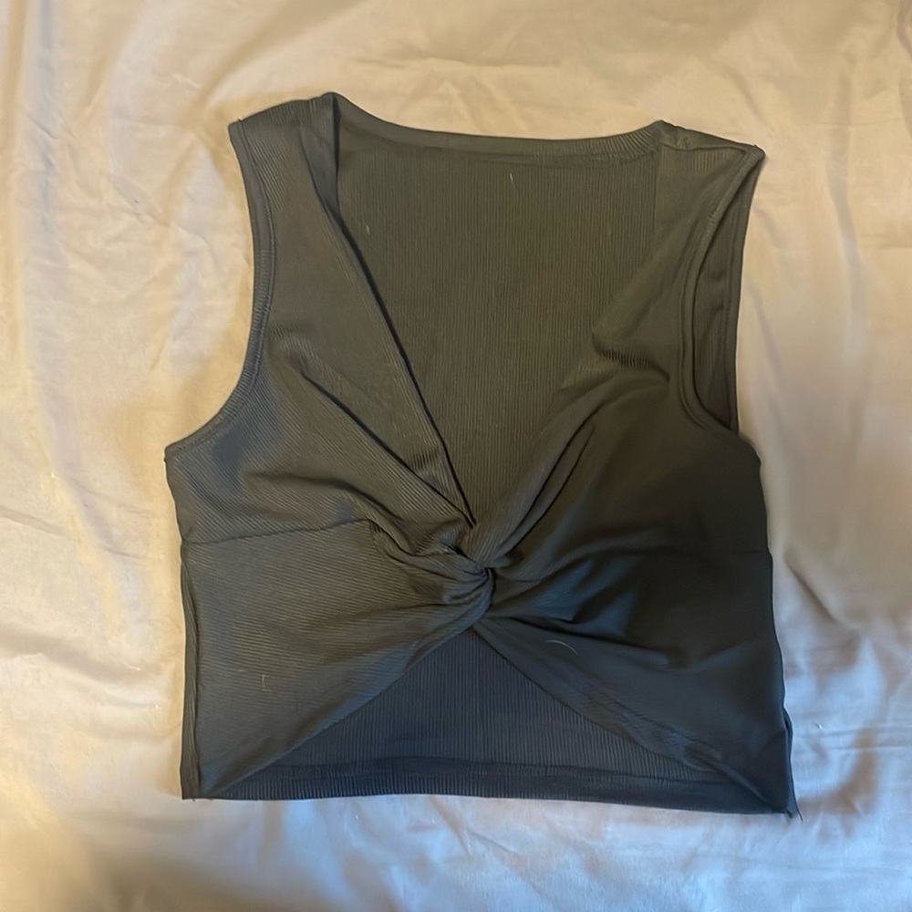 Cropped top